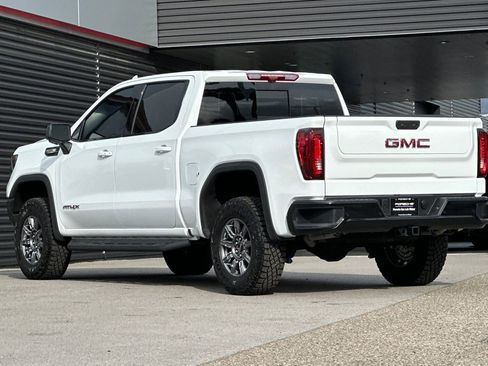 Used 2025 GMC Sierra 1500 AT4X image 3