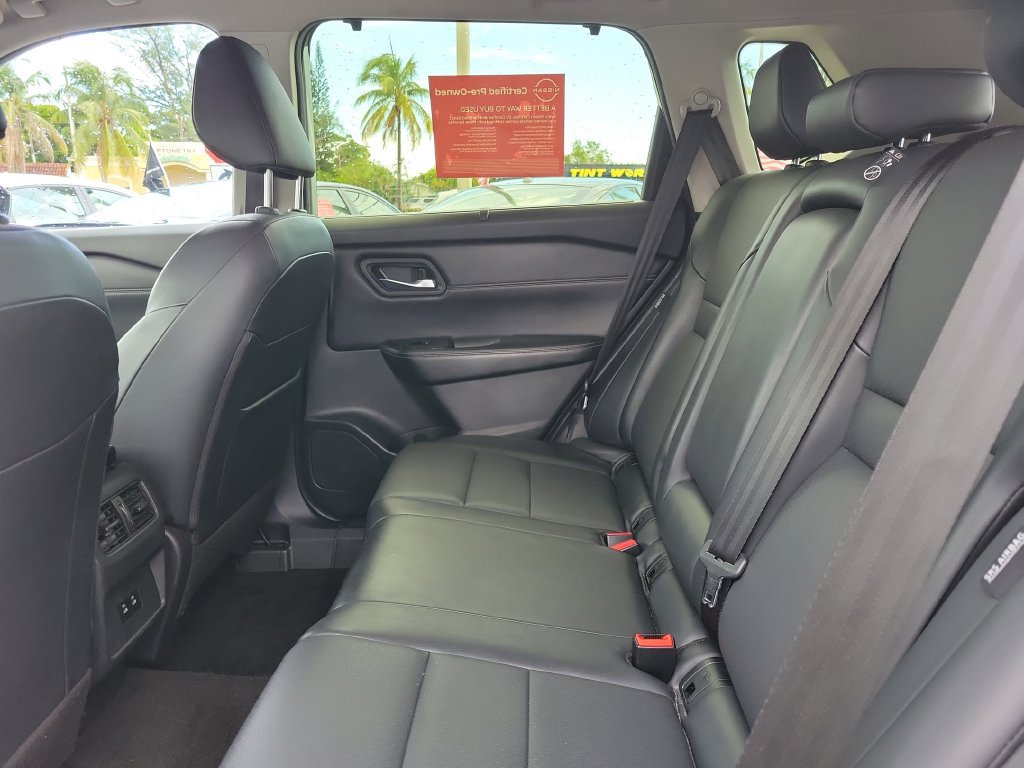 Certified 2024 Nissan Rogue SV w/ SV Premium Package FWD image 19