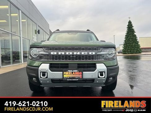 Used 2025 Ford Bronco Sport Badlands image 2