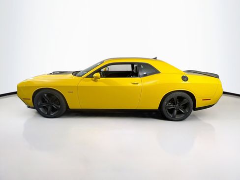 Used 2018 Dodge Challenger R/T Plus image 8