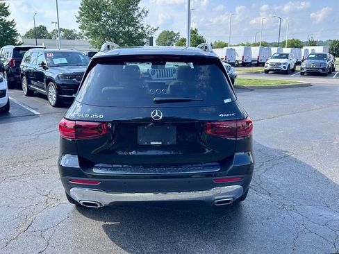 Used 2026 Mercedes-Benz GLB 250 4MATIC image 14