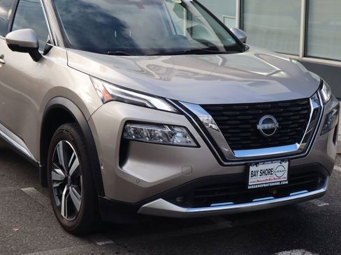 Certified 2022 Nissan Rogue Platinum w/ Head-Up Display Package image 4