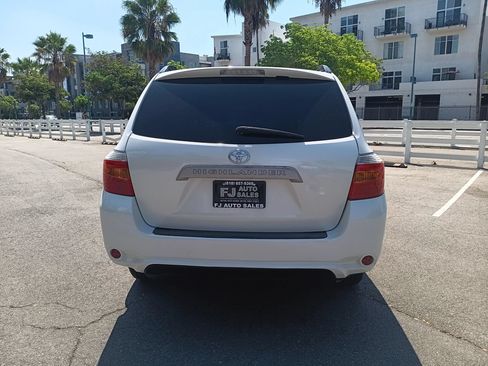 Used 2010 Toyota Highlander 2WD image 7