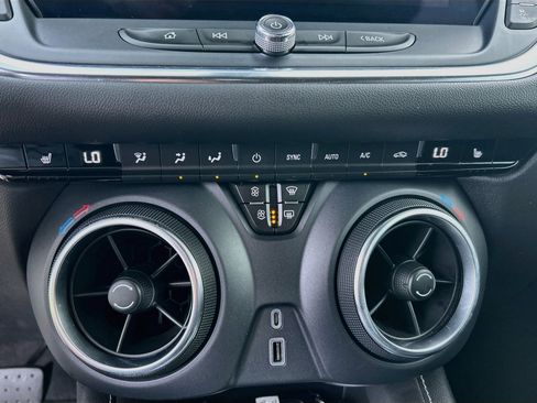 Used 2023 Chevrolet Blazer LT FWD image 15