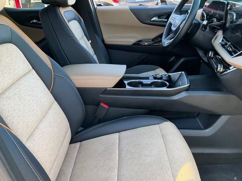 Used 2026 Chevrolet Equinox ACTIV w/ Convenience Package III AWD/4WD image 20
