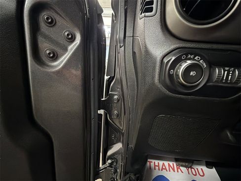 Used 2019 Jeep Wrangler Unlimited Sport S image 27