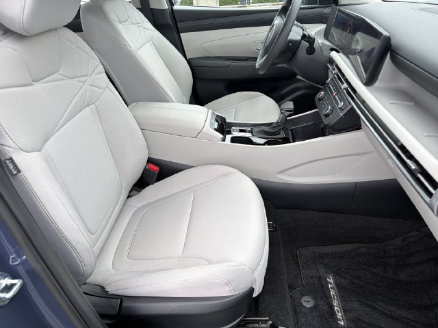 Certified 2026 Hyundai Tucson SE FWD image 16