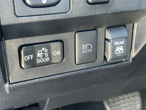 Used 2019 Toyota Tundra SR5 image 26