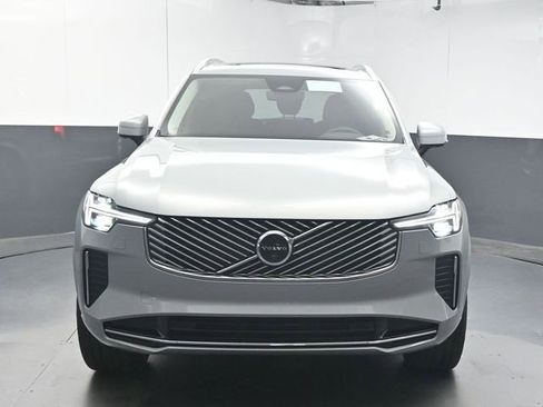 New 2026 Volvo XC90 B5 Plus w/ Protection Package Premier AWD/4WD image 3