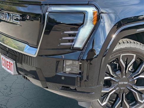 New 2025 GMC Sierra EV Denali image 3