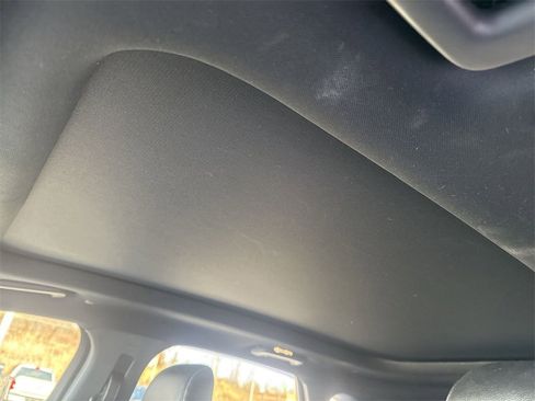 Used 2022 Ford Edge ST w/ Equipment Group 401A image 11