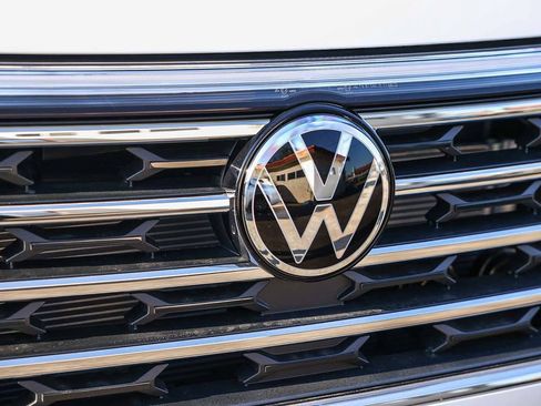 New 2026 Volkswagen Atlas SE image 15