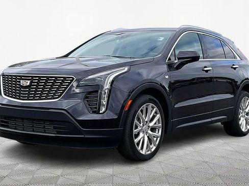 Used 2022 Cadillac XT4 Luxury image 3
