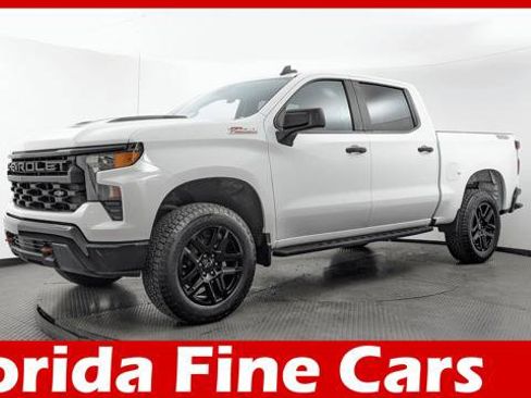 Used 2022 Chevrolet Silverado 1500 Custom Trail Boss AWD/4WD image 1