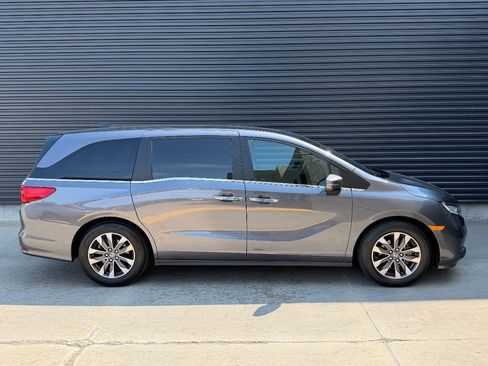 Used 2023 Honda Odyssey EX-L image 10