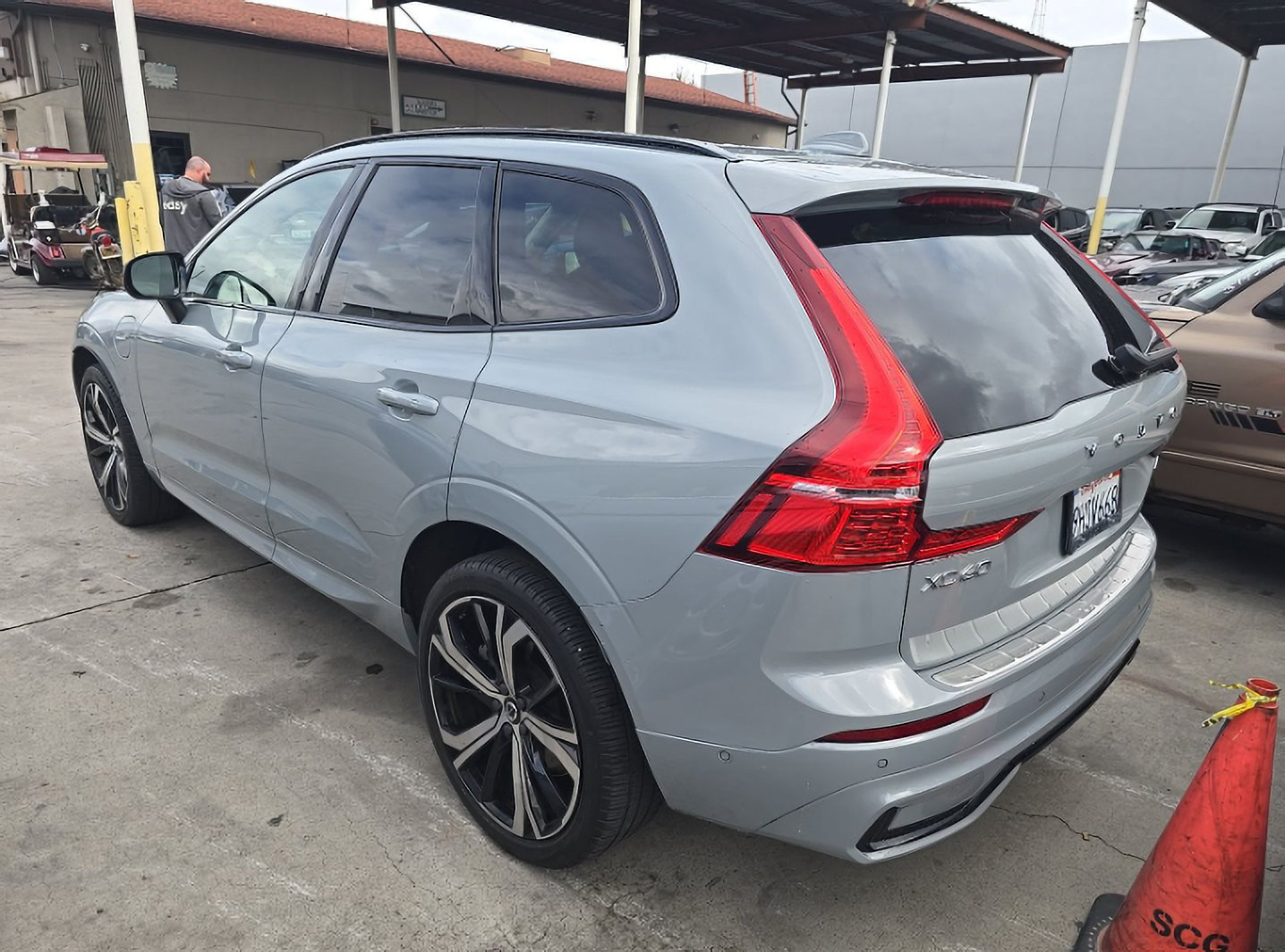 Used 2024 Volvo XC60 T8 Ultimate w/ Protection Package Premier AWD/4WD image 6