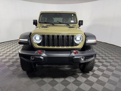 Certified 2026 Jeep Wrangler Unlimited Rubicon AWD/4WD image 11