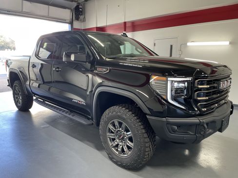 New 2026 GMC Sierra 1500 AT4X image 3