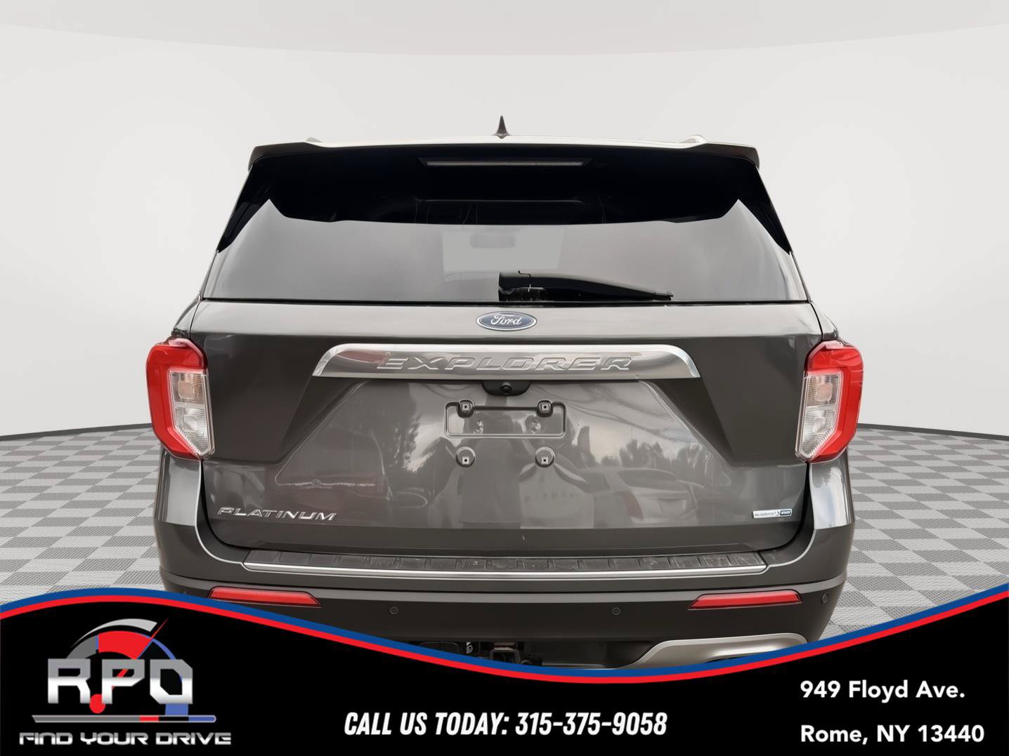 Used 2020 Ford Explorer Platinum w/ Premium Technology Package AWD/4WD image 4