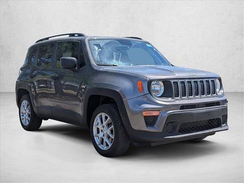 Used 2019 Jeep Renegade Sport w/ Sport Appearance Group AWD/4WD image 3