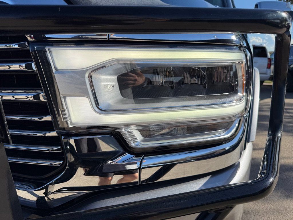 Used 2021 RAM 2500 Laramie AWD/4WD image 12