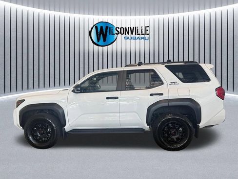 Used 2025 Toyota 4Runner TRD Off-Road AWD/4WD image 16