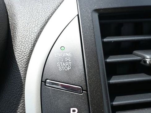 Used 2018 Lincoln MKC Select w/ Select Plus Package AWD/4WD image 33
