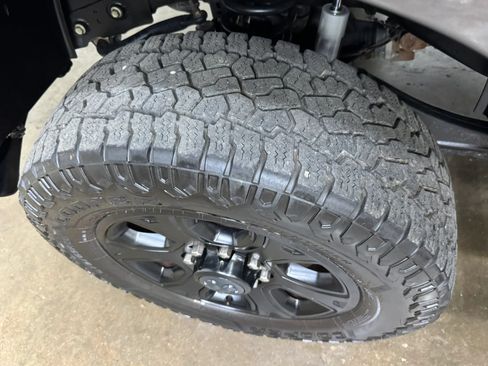 Used 2018 RAM 2500 Lone Star w/ Sport Appearance Group AWD/4WD image 8