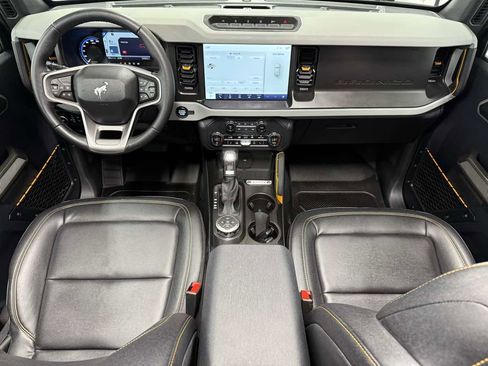 Used 2023 Ford Bronco Badlands w/ Sasquatch Package image 15