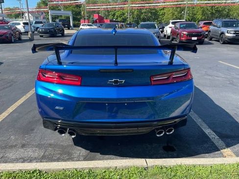 Used 2017 Chevrolet Camaro SS RWD image 6
