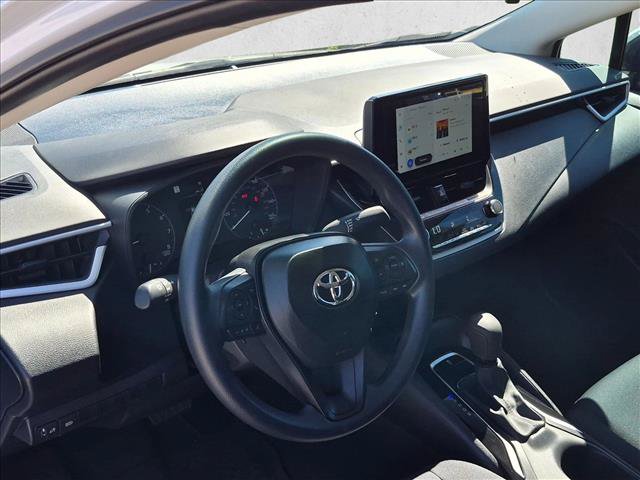 Used 2025 Toyota Corolla LE FWD image 9