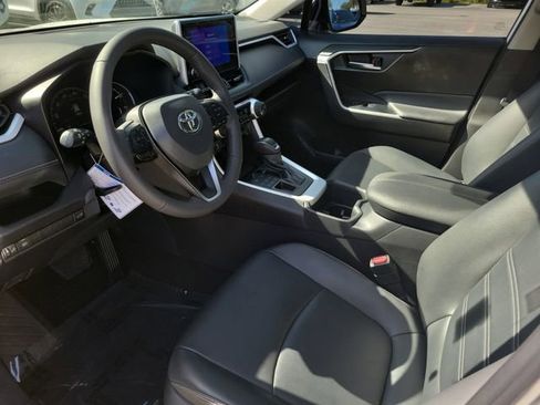 Used 2025 Toyota RAV4 XLE Premium image 11