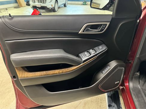 Used 2019 GMC Yukon Denali image 17