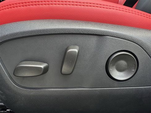 New 2026 Chevrolet Equinox EV RS image 20