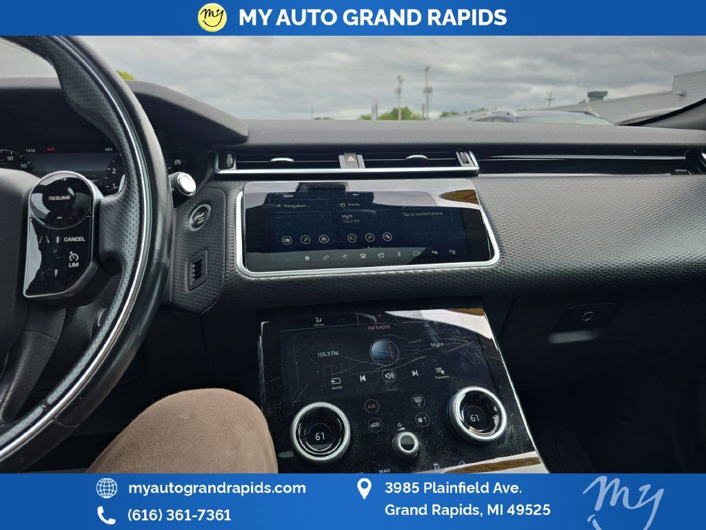 Used 2019 Land Rover Range Rover Velar R-Dynamic SE AWD/4WD image 19