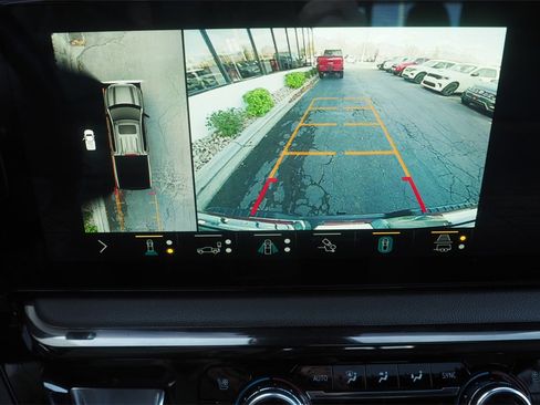 Used 2022 GMC Sierra 1500 AT4 w/ Technology Package image 13