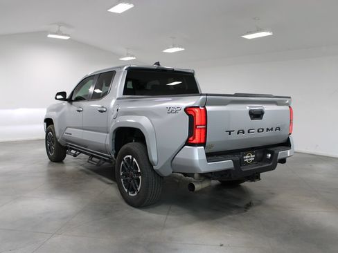 Used 2024 Toyota Tacoma TRD Sport RWD image 7