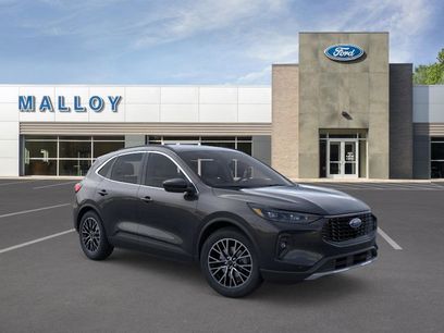 New 2025 Ford Escape SE w/ PHEV Premium Package
