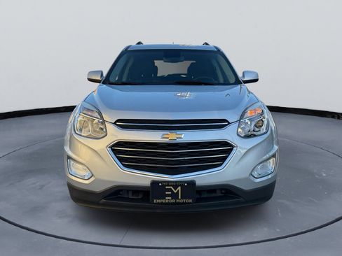 Used 2017 Chevrolet Equinox LT w/ Convenience Package image 2