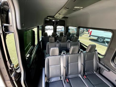 Used 2023 Mercedes-Benz Sprinter 2500 image 23