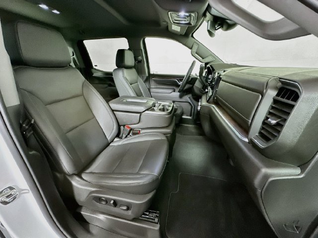 Used 2026 GMC Sierra 1500 SLT RWD image 26