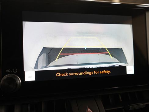 Used 2024 Toyota RAV4 LE image 28