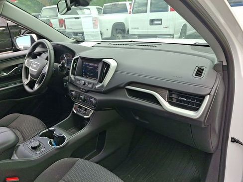 Certified 2024 GMC Terrain SLE w/ Driver Convenience Package AWD/4WD image 26