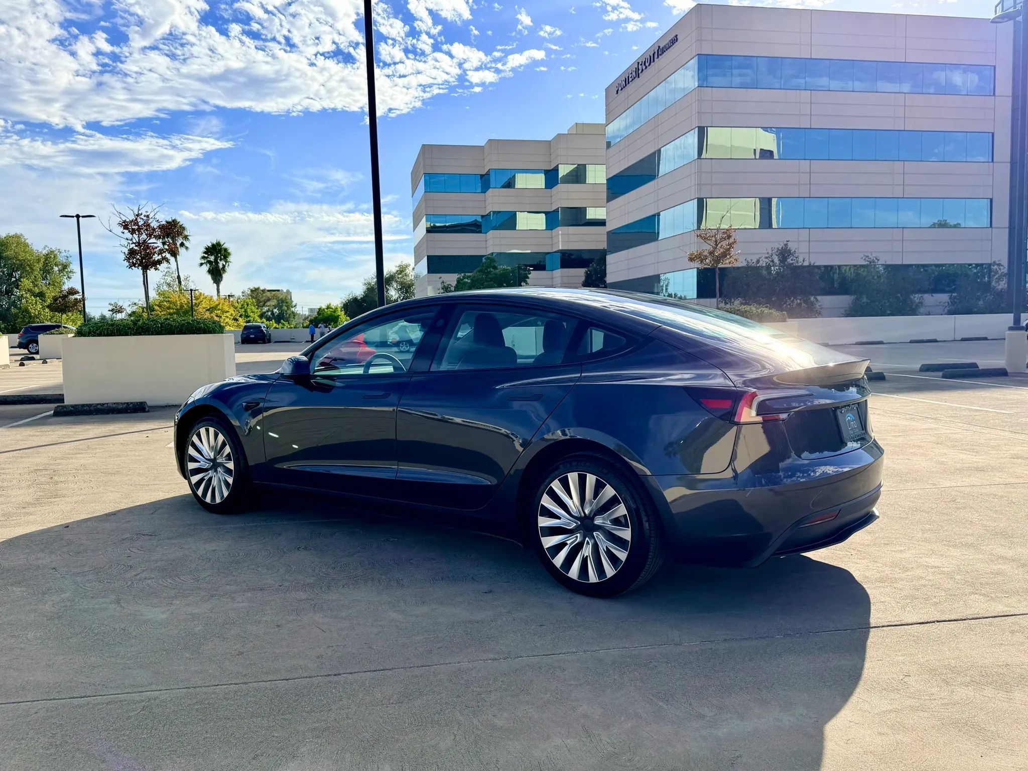 Used 2025 Tesla Model 3 Long Range RWD image 24