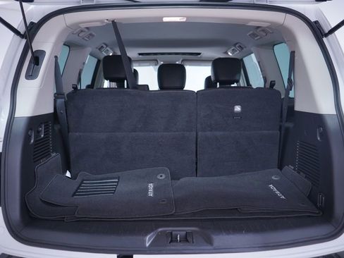Used 2022 Nissan Armada SL image 23