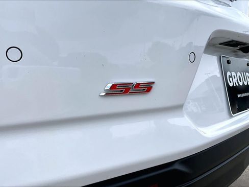 Used 2019 Chevrolet Camaro SS RWD image 9