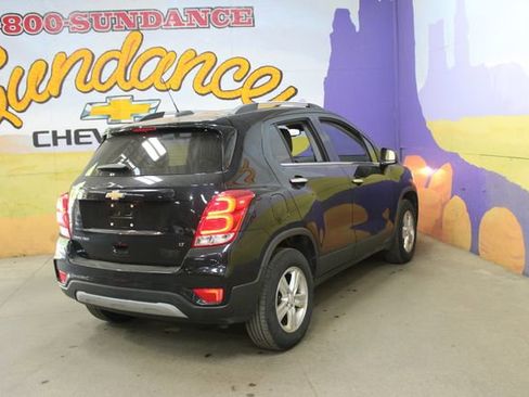 Used 2019 Chevrolet Trax LT w/ LT Convenience Package AWD/4WD image 8
