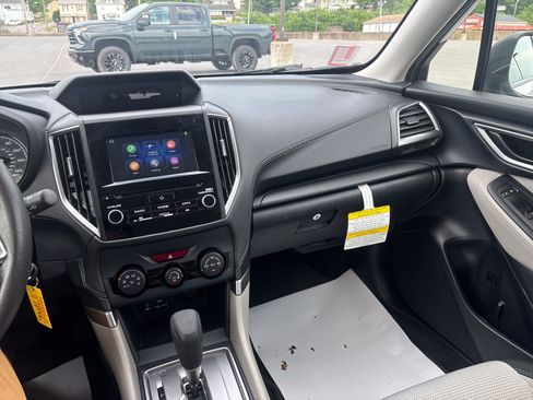 Used 2019 Subaru Forester AWD/4WD image 7