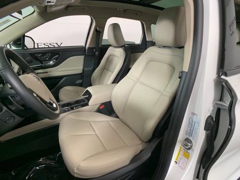 New 2025 Lincoln Corsair Grand Touring w/ Equipment Group 302A AWD/4WD image 19