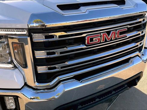 Used 2022 GMC Sierra 2500 SLE w/ SLE Convenience Package image 29